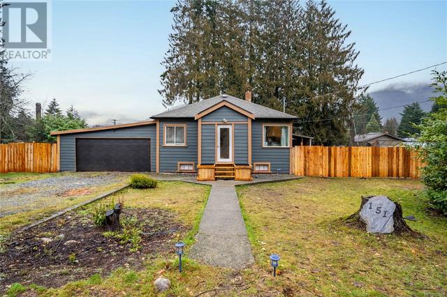 151 Comiaken Ave, House detached with 2 bedrooms, 1 bathrooms and 4 parking in Lake Cowichan BC | Image 13