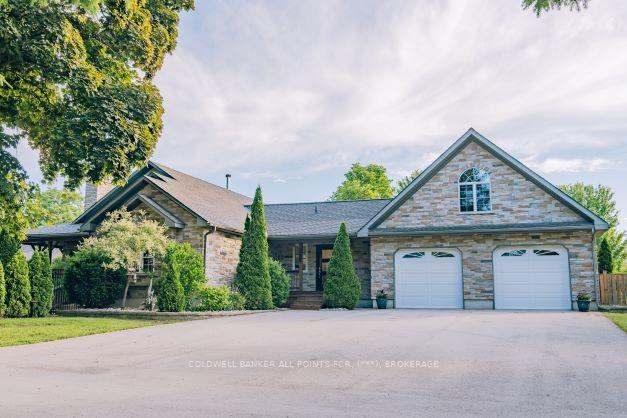 81019 Maitland Line, House detached with 5 bedrooms, 4 bathrooms and 12 parking in Central Huron ON | Image 1