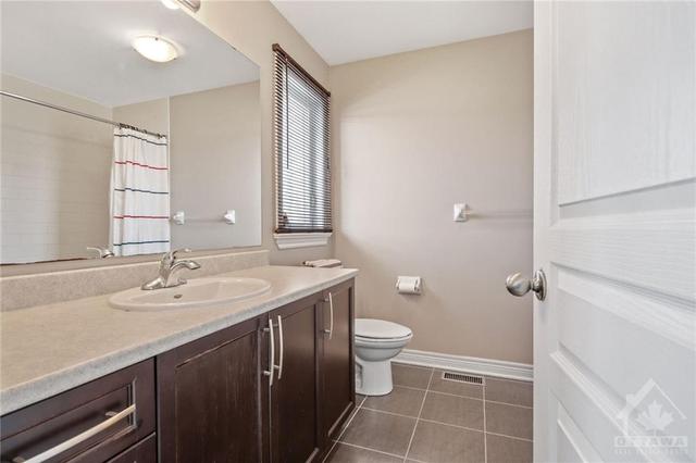 126 Whispering Winds Way, Townhouse with 3 bedrooms, 3 bathrooms and 5 parking in Ottawa ON | Image 15