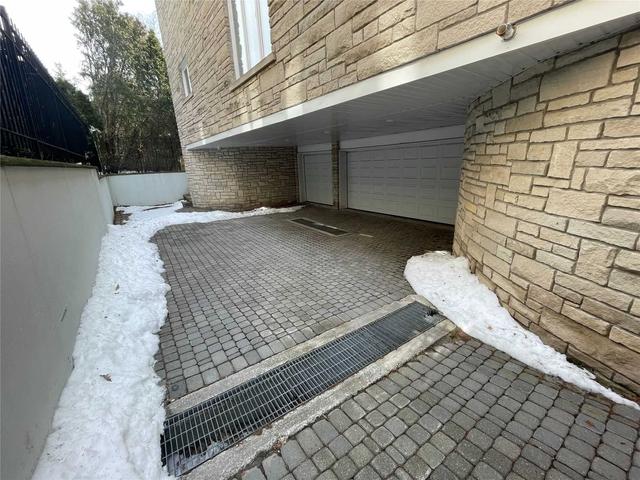 61 Arjay Cres, House detached with 4 bedrooms, 6 bathrooms and 7 parking in Toronto ON | Image 26