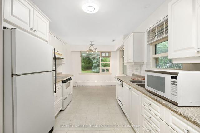 477 The Kingsway, House detached with 4 bedrooms, 3 bathrooms and 6 parking in Toronto ON | Image 7