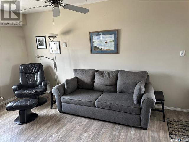 27 - 1250 Aaro Avenue, Condo with 1 bedrooms, 1 bathrooms and null parking in Elbow SK | Image 5