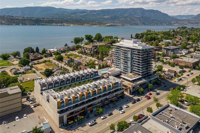 1201 - 485 Groves Avenue, Condo with 3 bedrooms, 2 bathrooms and 2 parking in Kelowna BC | Image 4
