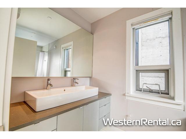 4426 W 3rd Avenue, House detached with 5 bedrooms, 5 bathrooms and 2 parking in Vancouver BC | Image 13
