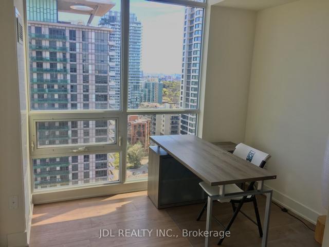 2508 - 30 Roehampton Ave, Condo with 2 bedrooms, 2 bathrooms and 0 parking in Toronto ON | Image 10