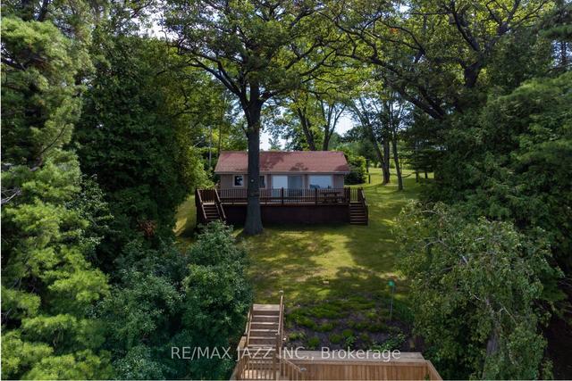 52 Cow Island, House detached with 2 bedrooms, 1 bathrooms and 0 parking in Otonabee South Monaghan ON | Image 34