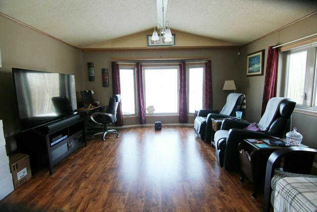 6515 Township Road 560, House detached with 3 bedrooms, 2 bathrooms and 10 parking in Lac Ste. Anne County AB | Image 2