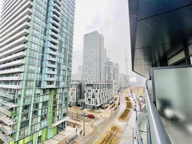 911 - 90 Queens Wharf Rd, Condo with 1 bedrooms, 1 bathrooms and 1 parking in Toronto ON | Image 12
