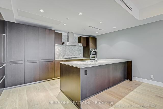 2808 - 180 University Ave, Condo with 2 bedrooms, 3 bathrooms and 1 parking in Toronto ON | Image 25