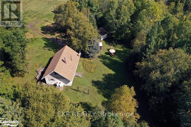 12077 Hwy 522, House detached with 3 bedrooms, 2 bathrooms and 4 parking in Parry Sound, Unorganized, Centre Part ON | Image 36