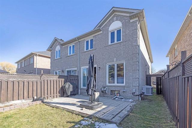1356 Quest Circ, House semidetached with 3 bedrooms, 4 bathrooms and 5 parking in Mississauga ON | Image 33