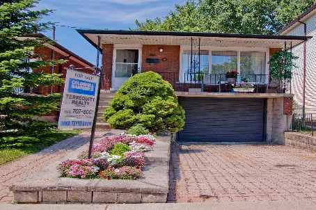 98 East 35th St, House detached with 3 bedrooms, 1 bathrooms and 1 parking in Hamilton ON | Image 1