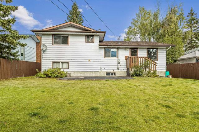 32 Mt Peechee Place, House detached with 3 bedrooms, 1 bathrooms and 3 parking in Canmore AB | Image 10