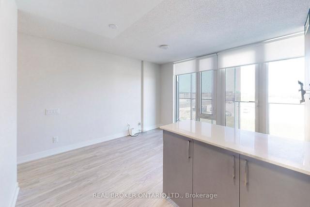 423 - 38 Monte Kwinter Crt, Condo with 2 bedrooms, 1 bathrooms and 0 parking in Toronto ON | Image 6