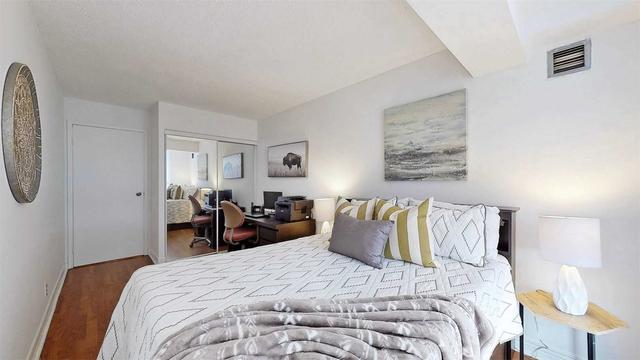 403 - 8 Silverbell Grve, Condo with 2 bedrooms, 2 bathrooms and 1 parking in Toronto ON | Image 16
