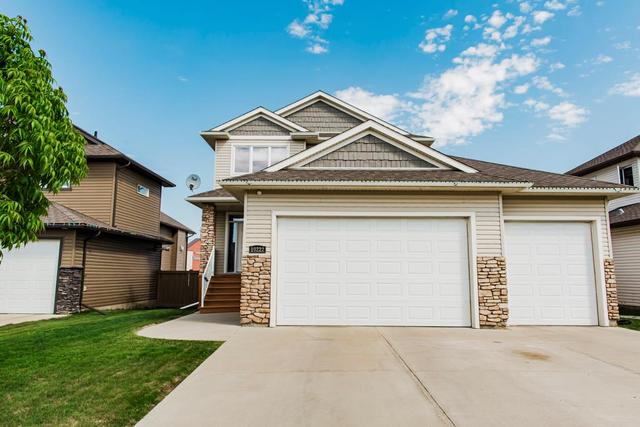 10222 154 Avenue, House detached with 4 bedrooms, 3 bathrooms and 5 parking in Grande Prairie County No. 1 AB | Image 3