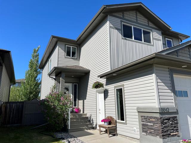 8642 117 Avenue, House detached with 4 bedrooms, 3 bathrooms and 5 parking in Grande Prairie AB | Image 44