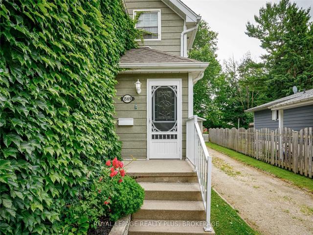 1569 7th Ave E, House detached with 5 bedrooms, 3 bathrooms and 7 parking in Owen Sound ON | Image 2