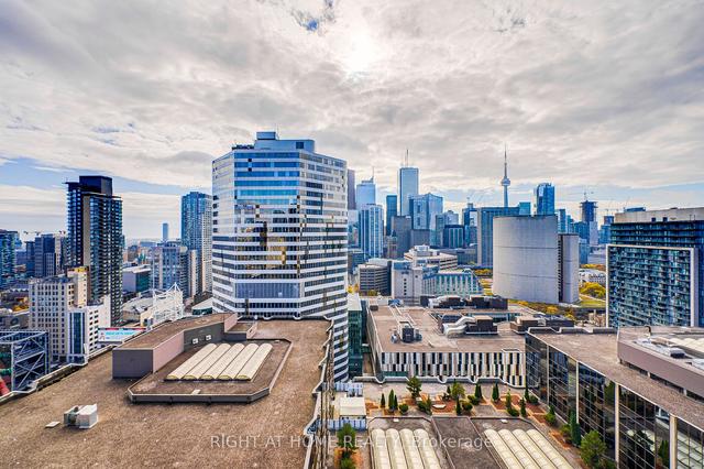 2410 - 20 Edward St, Condo with 3 bedrooms, 2 bathrooms and 1 parking in Toronto ON | Image 37