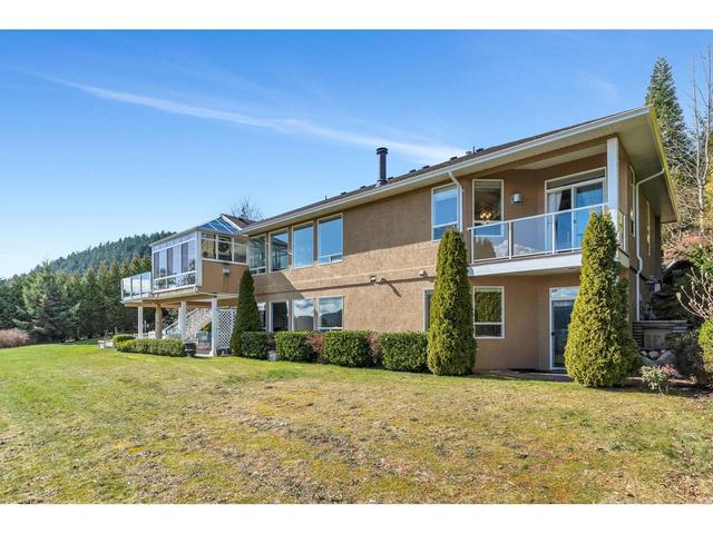 1230 St. Andrews Road, House detached with 5 bedrooms, 3 bathrooms and 6 parking in Sunshine Coast F BC | Image 7