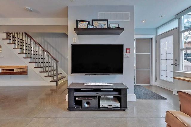 103 - 550 Hopewell Ave, Condo with 3 bedrooms, 3 bathrooms and 1 parking in Toronto ON | Image 27