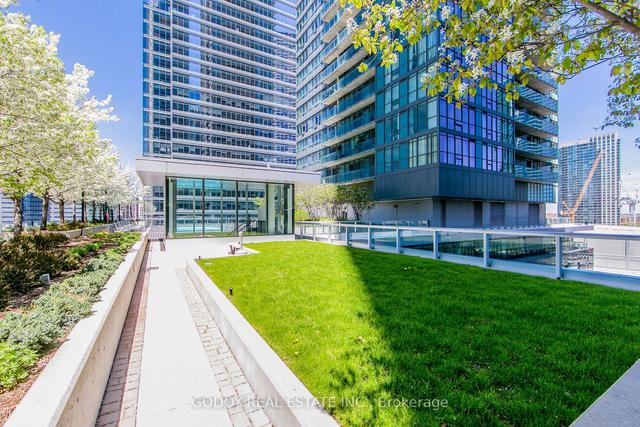 lph4901 - 55 Bremner Blvd, Condo with 3 bedrooms, 2 bathrooms and 1 parking in Toronto ON | Image 25