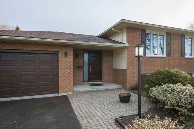 7 Morrow Ave, House detached with 2 bedrooms, 2 bathrooms and 5 parking in Brighton ON | Image 3