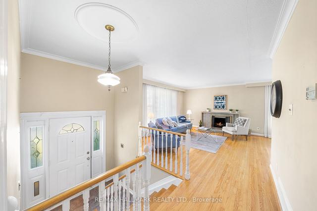 159 Newton Dr, House detached with 3 bedrooms, 2 bathrooms and 4 parking in Toronto ON | Image 12