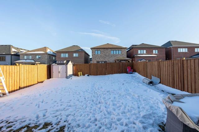 19 Bill Cole Crt, House detached with 4 bedrooms, 4 bathrooms and 8 parking in Clarington ON | Image 35