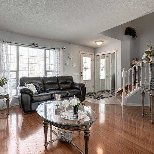 81 Prestwick Avenue Se, House detached with 3 bedrooms, 3 bathrooms and 2 parking in Calgary AB | Image 7