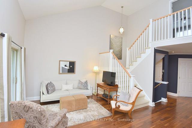 28 - 25 Hamilton St S, Condo with 3 bedrooms, 2 bathrooms and 3 parking in Hamilton ON | Image 4