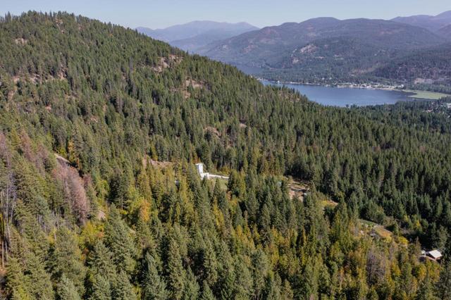 1450 Stewart Creek Road, House detached with 3 bedrooms, 5 bathrooms and null parking in Kootenay Boundary C BC | Image 8