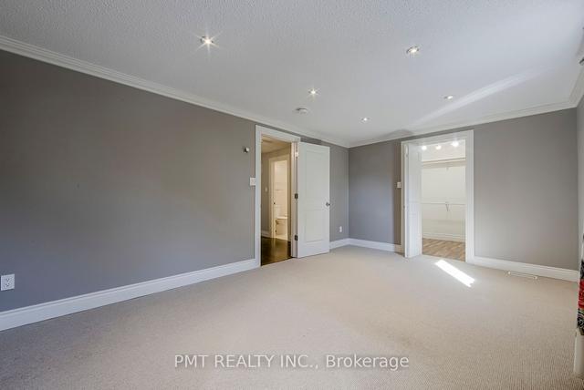 main - 7 Lafferty St, House detached with 3 bedrooms, 2 bathrooms and 3 parking in Toronto ON | Image 11