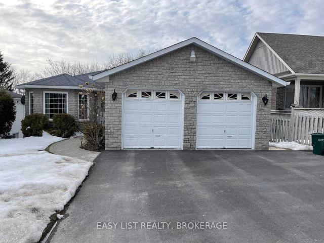 155 Cannifton Rd N, House detached with 2 bedrooms, 2 bathrooms and 8 parking in Belleville ON | Image 12