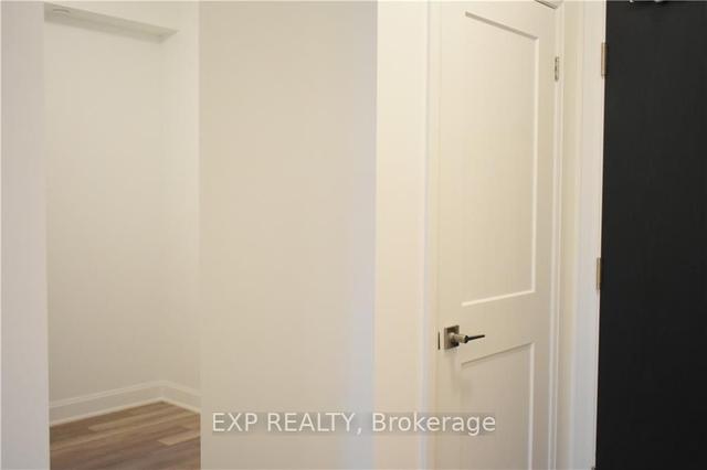 225 - 50 Lakebreeze Dr, Condo with 1 bedrooms, 2 bathrooms and 1 parking in Clarington ON | Image 10