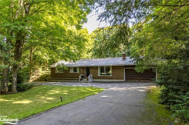 105 Gilwood Park Drive, House detached with 3 bedrooms, 2 bathrooms and 11 parking in Penetanguishene ON | Image 1