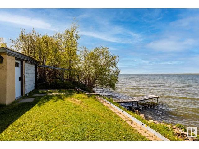 106 Lakeshore Dr, House detached with 3 bedrooms, 1 bathrooms and null parking in Sundance Beach AB | Image 45