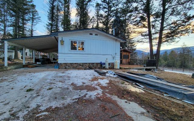 5182 Columbia River Road, House detached with 4 bedrooms, 2 bathrooms and null parking in East Kootenay F BC | Image 30
