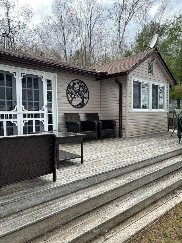 2099 White Lake Rd W, House detached with 2 bedrooms, 1 bathrooms and 4 parking in Douro Dummer ON | Image 18