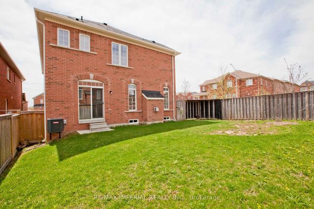 128 Aikenhead Ave, House detached with 4 bedrooms, 4 bathrooms and 4 parking in Richmond Hill ON | Image 10