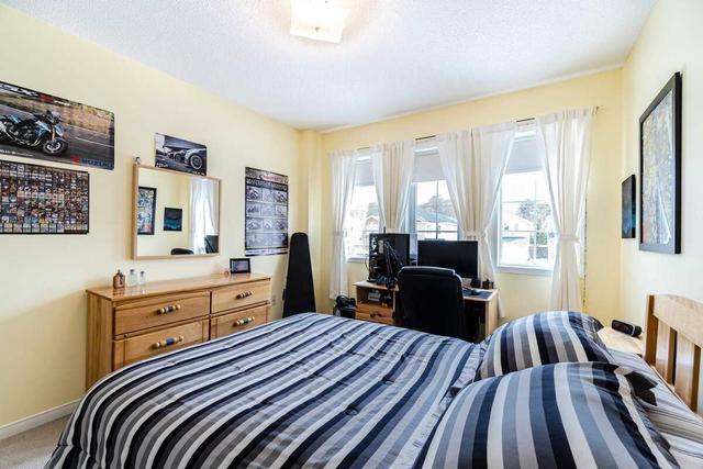 29 Andona Cres, House detached with 3 bedrooms, 3 bathrooms and 5 parking in Toronto ON | Image 21