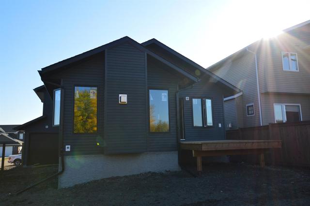 9302 103 Street, House detached with 5 bedrooms, 3 bathrooms and 6 parking in Sexsmith AB | Image 30