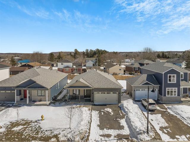 35 Allen St, House detached with 2 bedrooms, 2 bathrooms and 6 parking in Prince Edward County ON | Image 23