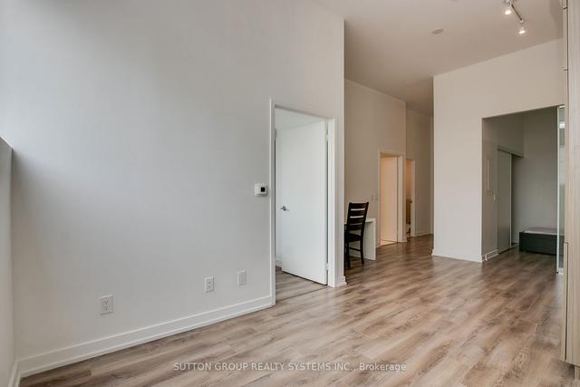 404 - 20 Edward St, Condo with 2 bedrooms, 1 bathrooms and 0 parking in Toronto ON | Image 3
