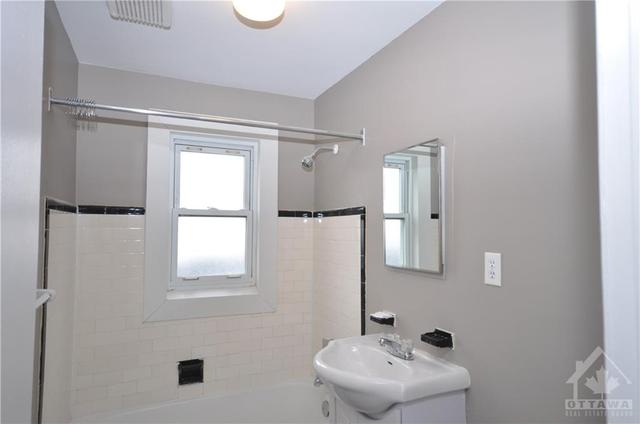 6 - 151 Holmwood Avenue, Condo with 2 bedrooms, 1 bathrooms and null parking in Ottawa ON | Image 20
