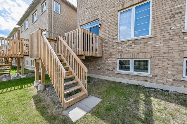 80 Heming Tr, House semidetached with 3 bedrooms, 3 bathrooms and 3 parking in Hamilton ON | Image 31