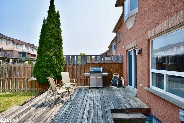 58 Drake Drive, House attached with 3 bedrooms, 1 bathrooms and 3 parking in Barrie ON | Image 27