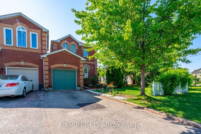 36 Lent Cres W, House attached with 3 bedrooms, 3 bathrooms and 2 parking in Brampton ON | Image 12