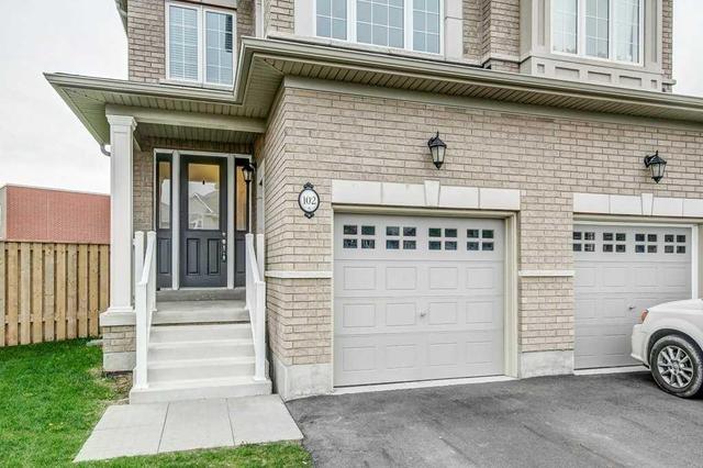102 Narbonne Cres, House semidetached with 3 bedrooms, 3 bathrooms and 1 parking in Hamilton ON | Image 2