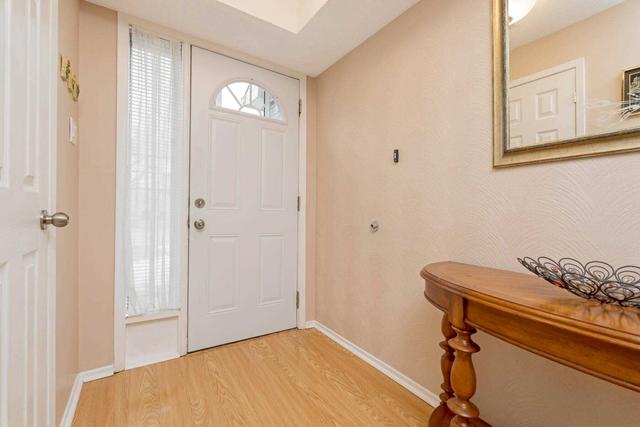 68 Morley Cres E, Townhouse with 3 bedrooms, 2 bathrooms and 2 parking in Brampton ON | Image 28